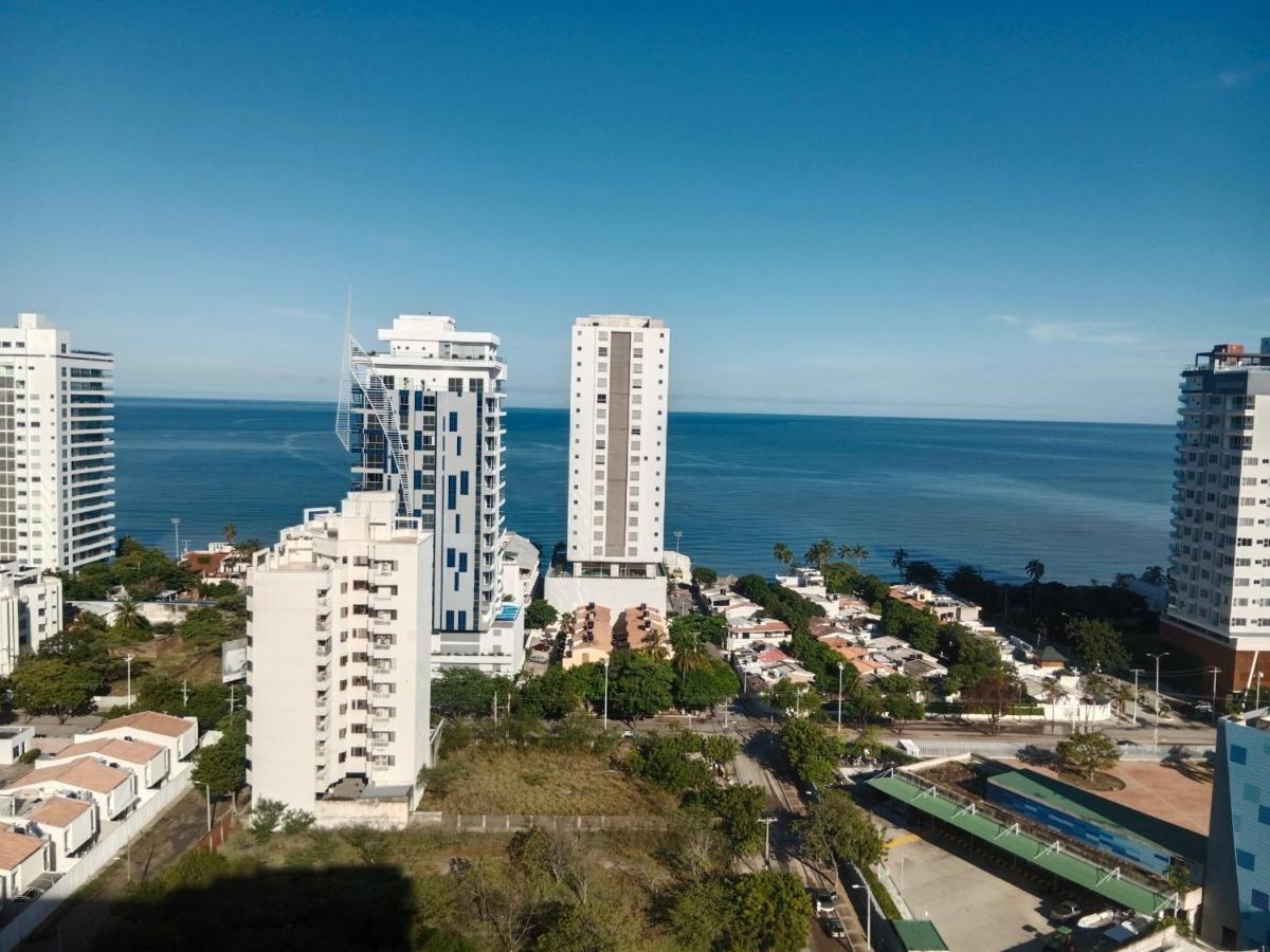 Apartment En Playa Salguero Santa Marta *